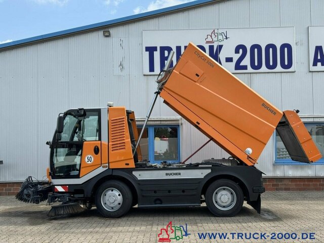 Bucher City Cat 5006 3Besen Sweeper 4 Radlenkung - Penyapu jalan: gambar 2 Bucher City Cat 5006 3Besen Sweeper 4 Radlenkung - Penyapu jalan: gambar 2