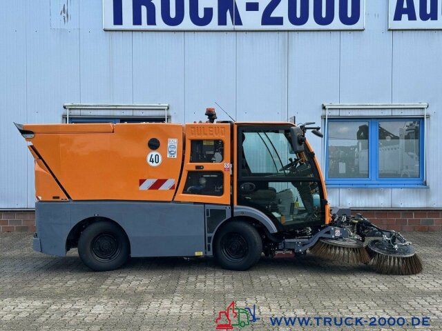 DULEVO 2000 3 Besen- 4x4Allrad- 4 Radlenkung - Penyapu jalan: gambar 5 DULEVO 2000 3 Besen- 4x4Allrad- 4 Radlenkung - Penyapu jalan: gambar 5