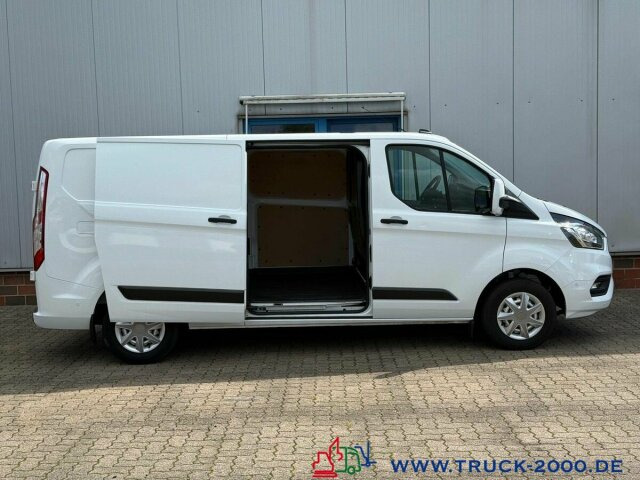 Ford Transit Custom Lang Trend 3Sitzer + Klima + DAB - Van kecil: gambar 3 Ford Transit Custom Lang Trend 3Sitzer + Klima + DAB - Van kecil: gambar 3