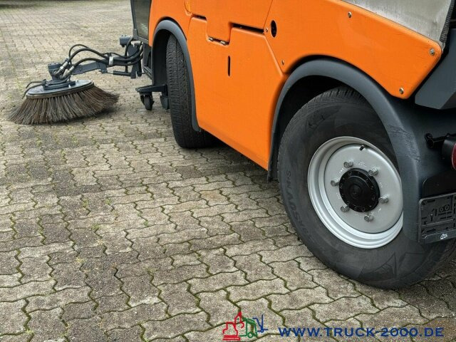 Hako Citymaster 2000 Sweeper 4 Radlenk. nur 4138 Std. - Penyapu jalan: gambar 2 Hako Citymaster 2000 Sweeper 4 Radlenk. nur 4138 Std. - Penyapu jalan: gambar 2