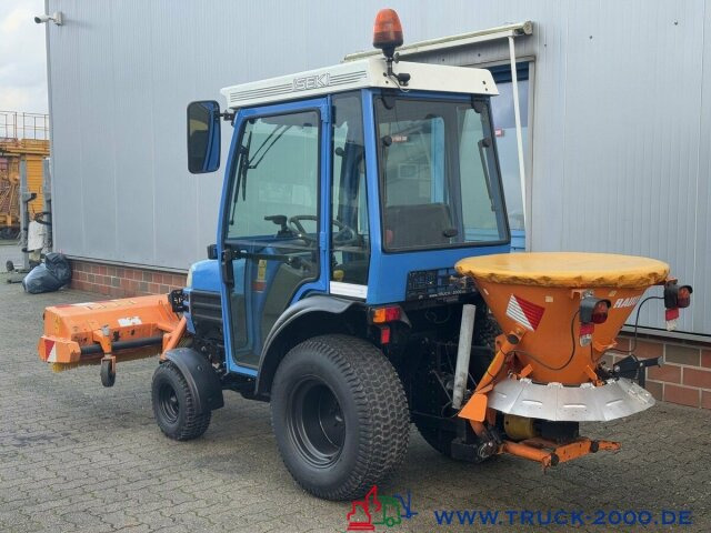 Iseki 2120 Winterdienst Besen + Streuer 2 Zapfwellen - Traktor kota: gambar 4 Iseki 2120 Winterdienst Besen + Streuer 2 Zapfwellen - Traktor kota: gambar 4