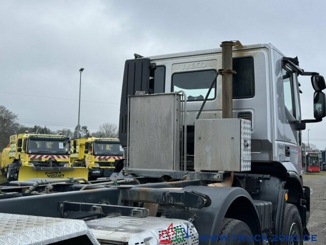 Iveco 340T50 Trakker 8x4 Bordmatik Links/Rechts/Hinten - Truk jungkit: gambar 3 Iveco 340T50 Trakker 8x4 Bordmatik Links/Rechts/Hinten - Truk jungkit: gambar 3