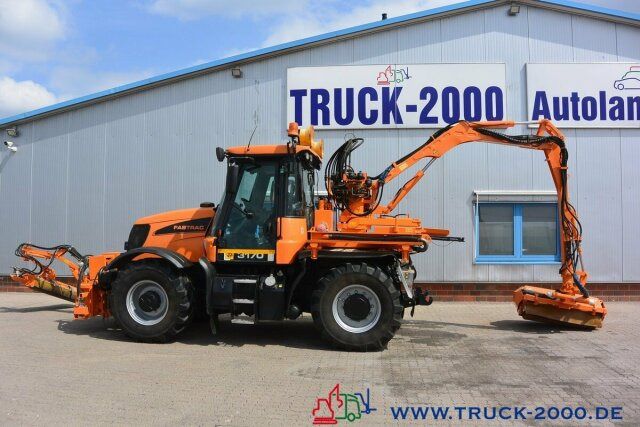 JCB Fastrac 3170 inclusive Mulag Front u. Heck Mäher - Traktor: gambar 1 JCB Fastrac 3170 inclusive Mulag Front u. Heck Mäher - Traktor: gambar 1