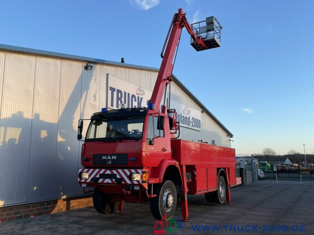 Platform udara yang dipasang di truk MAN 18.280 4x4 25m Höhe Montage-Dach-Solar nur 22TKM: gambar 6