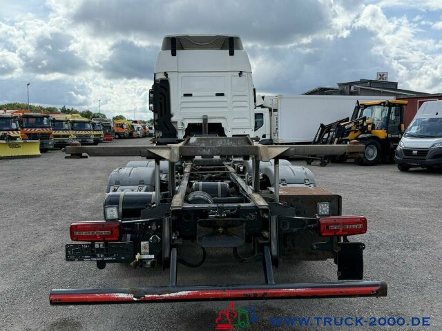 MAN TGX 26.480 XLX Haus Bett hydr Hub Multi Wechsler - Pengangkut kontainer/ Container truck: gambar 4 MAN TGX 26.480 XLX Haus Bett hydr Hub Multi Wechsler - Pengangkut kontainer/ Container truck: gambar 4