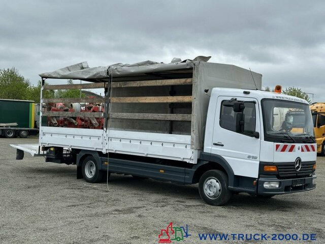 Mercedes-Benz 818 LBW AHK 10.5t. Nur 265.739 KM Schaltgetriebe - Truk dengan terpal samping: gambar 2 Mercedes-Benz 818 LBW AHK 10.5t. Nur 265.739 KM Schaltgetriebe - Truk dengan terpal samping: gambar 2