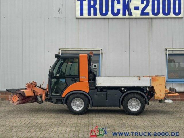 Multicar Tremo X56 Winterdienst Streuer + Besen NUR 14TKM - Penyapu jalan: gambar 3 Multicar Tremo X56 Winterdienst Streuer + Besen NUR 14TKM - Penyapu jalan: gambar 3