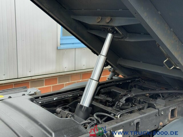 Multicar Tremo X56 Winterdienst Streuer + Besen NUR4126km - Van jungkit: gambar 2 Multicar Tremo X56 Winterdienst Streuer + Besen NUR4126km - Van jungkit: gambar 2