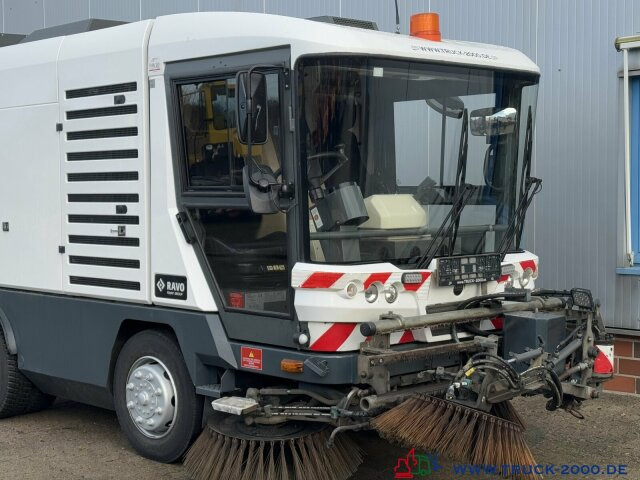 Leasing  Ravo 540 3 Besensystem Sweeper + Sprühen 50 Km/h Ravo 540 3 Besensystem Sweeper + Sprühen 50 Km/h: gambar 10