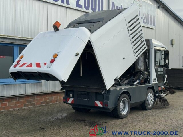Leasing  Ravo 540 3 Besensystem Sweeper + Sprühen 50 Km/h Ravo 540 3 Besensystem Sweeper + Sprühen 50 Km/h: gambar 12