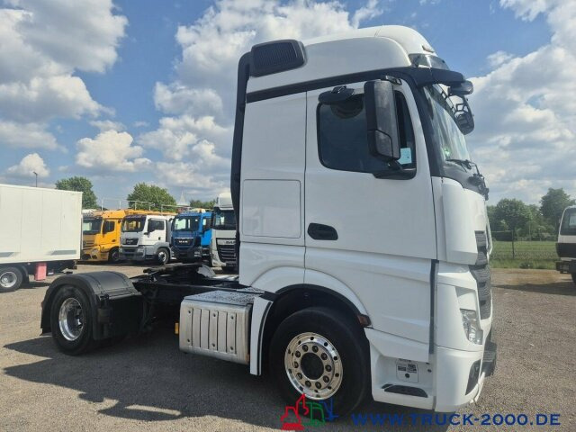 Mercedes-Benz Actros 1846 Giga Space Retarder 2 Betten - Tractor head: gambar 5 Mercedes-Benz Actros 1846 Giga Space Retarder 2 Betten - Tractor head: gambar 5