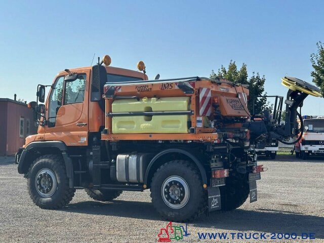Truk bajak salju Unimog U400 Winterdienst Salzstreuer - *Schneeschild*: gambar 14