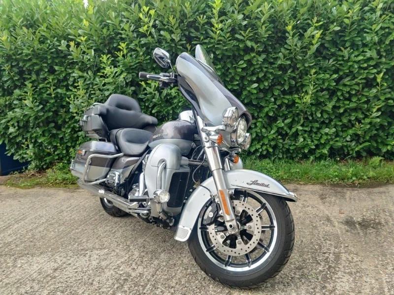 Harley-Davidson Electra Glide Ultra Limited 103" - Sepeda motor: gambar 1 Harley-Davidson Electra Glide Ultra Limited 103" - Sepeda motor: gambar 1