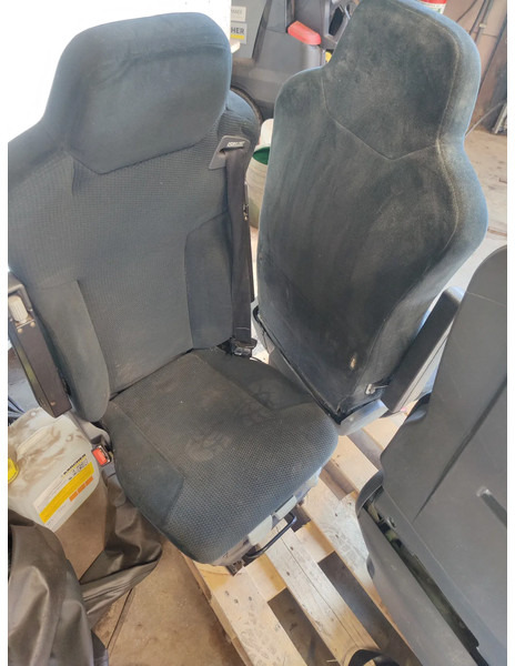 MAN Stoel Zetel MAN TGA / TGS/ TGL / TGX - Tempat duduk untuk Truk: gambar 2 MAN Stoel Zetel MAN TGA / TGS/ TGL / TGX - Tempat duduk untuk Truk: gambar 2