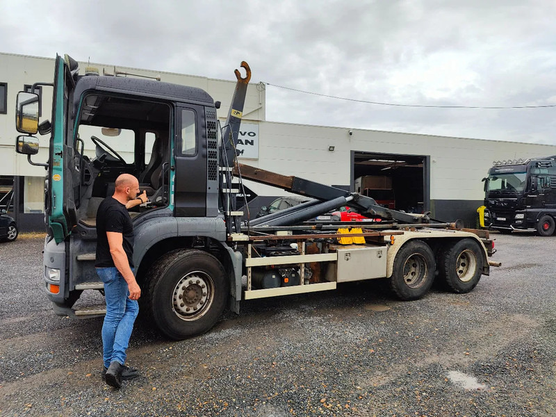 MAN TGA 26.350 6x4 Container AJK Euronorm 3 - Hook lift: gambar 5 MAN TGA 26.350 6x4 Container AJK Euronorm 3 - Hook lift: gambar 5