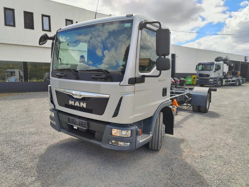 MAN TGL 12.250 Chassis cabine Euro6 - Truk sasis: gambar 2 MAN TGL 12.250 Chassis cabine Euro6 - Truk sasis: gambar 2