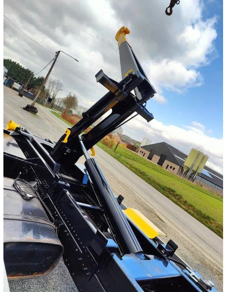 MAN TGL 12.250 Containersysteem Jimeca met kraan Palfinger PK4501 - Hook lift, Truk derek: gambar 3 MAN TGL 12.250 Containersysteem Jimeca met kraan Palfinger PK4501 - Hook lift, Truk derek: gambar 3