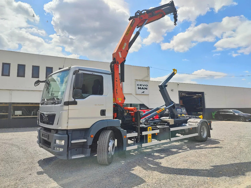 MAN TGM 18.290 4x2 Euro 6 + Crane Palfinger PK15500 - Hook lift, Truk derek: gambar 1 MAN TGM 18.290 4x2 Euro 6 + Crane Palfinger PK15500 - Hook lift, Truk derek: gambar 1