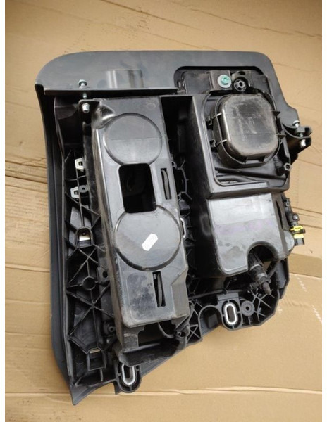 MAN koplamp / headlight TGL Euro6 - Lampu depan: gambar 2 MAN koplamp / headlight TGL Euro6 - Lampu depan: gambar 2