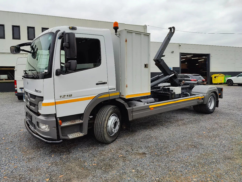 Mercedes-Benz Atego 1218 Containersystem / Hooklift Hyvalift - Hook lift: gambar 1 Mercedes-Benz Atego 1218 Containersystem / Hooklift Hyvalift - Hook lift: gambar 1
