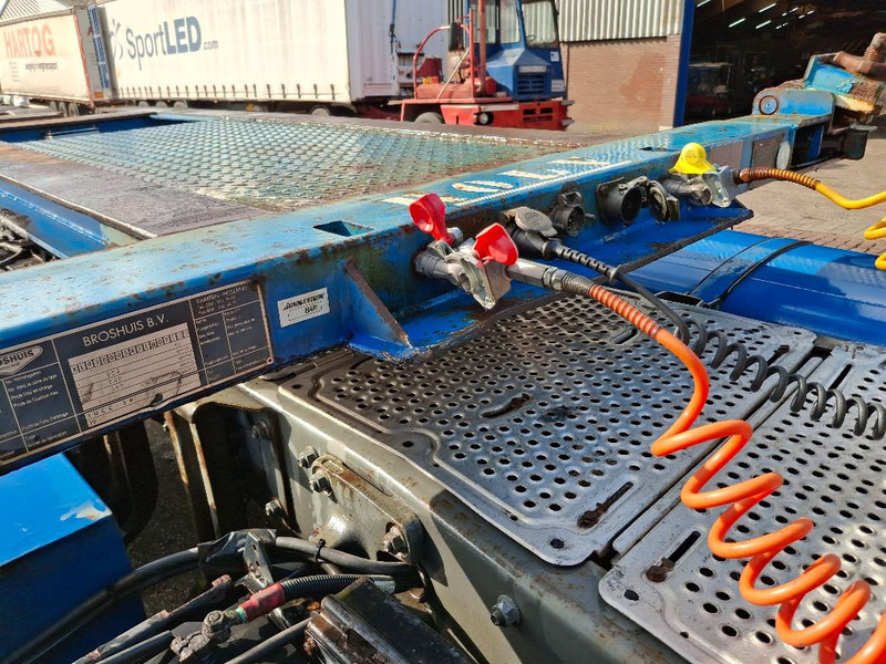 Broshuis 3UCC 39 EU - Semi-trailer pengangkut mobil: gambar 4 Broshuis 3UCC 39 EU - Semi-trailer pengangkut mobil: gambar 4