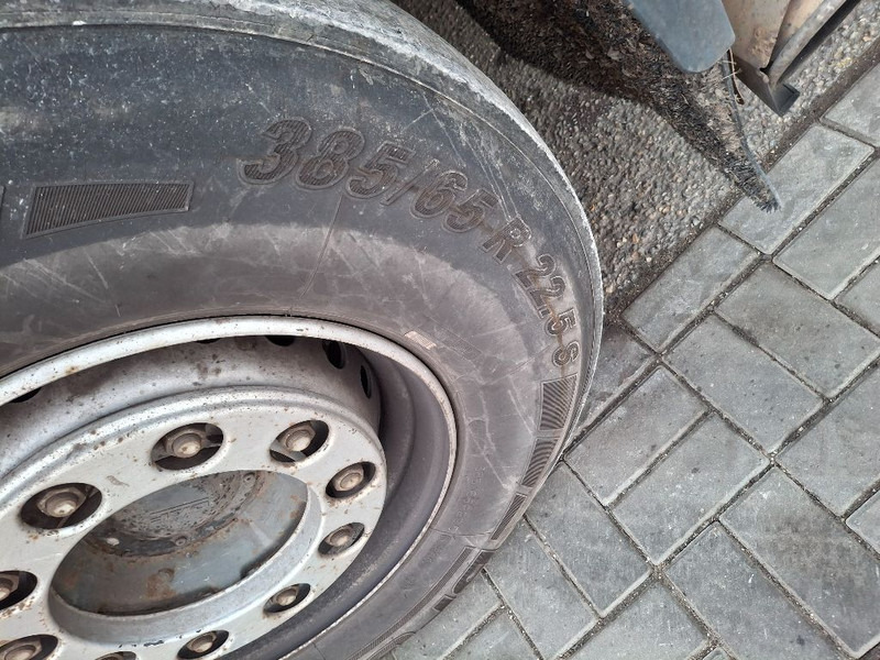 DAF XF 105.460 - Truk sasis: gambar 4 DAF XF 105.460 - Truk sasis: gambar 4