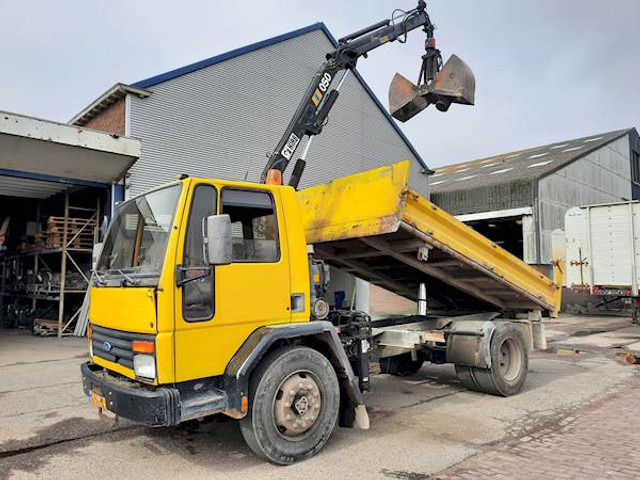 Ford CARGO 1213 - Truk jungkit: gambar 1 Ford CARGO 1213 - Truk jungkit: gambar 1