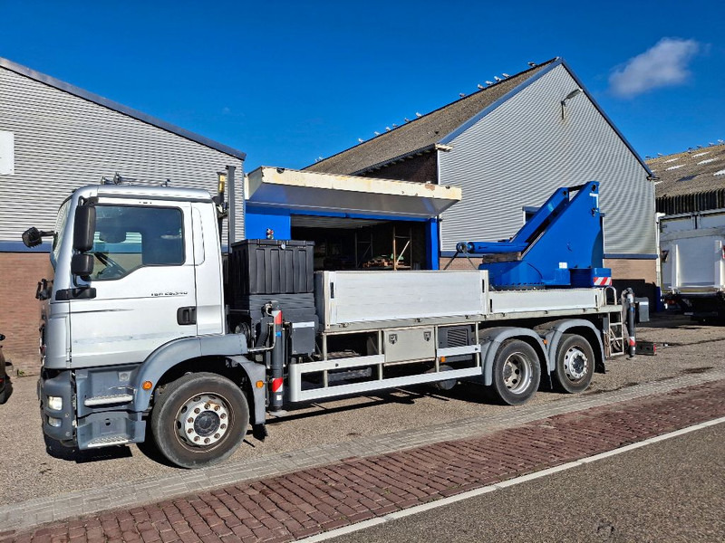 MAN TGM 26.340 6x2 - Truk box: gambar 2 MAN TGM 26.340 6x2 - Truk box: gambar 2