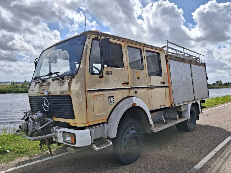 Mercedes-Benz 1017 - Truk pemadam kebakaran: gambar 1 Mercedes-Benz 1017 - Truk pemadam kebakaran: gambar 1