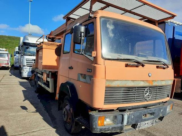 Mercedes-Benz 914 - Platform udara yang dipasang di truk: gambar 2 Mercedes-Benz 914 - Platform udara yang dipasang di truk: gambar 2