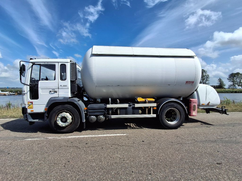 Volvo FL 250 GAS / LPG - Truk tangki: gambar 4 Volvo FL 250 GAS / LPG - Truk tangki: gambar 4