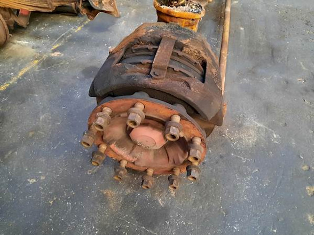 Volvo TYPE 71 – FA-LOW (FH12) - As roda depan untuk Truk: gambar 3 Volvo TYPE 71 – FA-LOW (FH12) - As roda depan untuk Truk: gambar 3