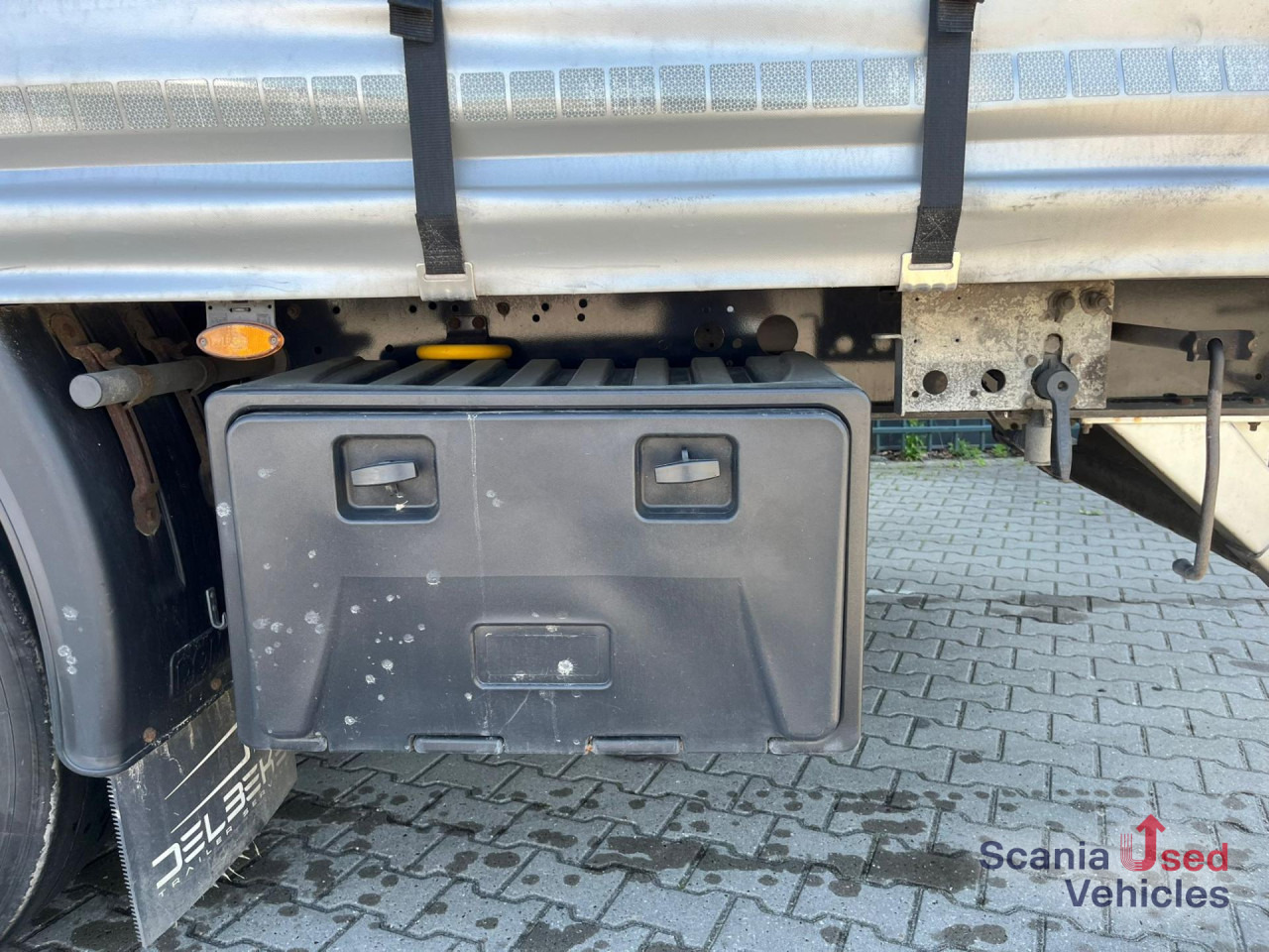 KAESSBOHRER KASSBOHRER XS CURTAINSIDER 3 AXLE 3X STOCK - Semi-trailer dengan terpal samping: gambar 2 KAESSBOHRER KASSBOHRER XS CURTAINSIDER 3 AXLE 3X STOCK - Semi-trailer dengan terpal samping: gambar 2