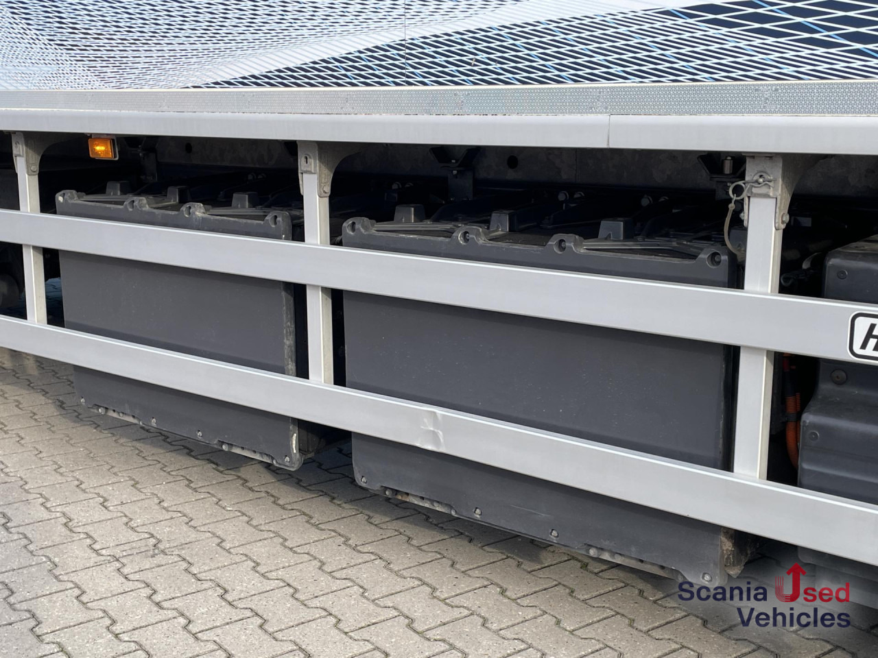 SCANIA 25P BEV B4x2NA ELECTRIC TAIL LIFT 2.5T 760X250X264 - Truk box, Truk listrik: gambar 5 SCANIA 25P BEV B4x2NA ELECTRIC TAIL LIFT 2.5T 760X250X264 - Truk box, Truk listrik: gambar 5