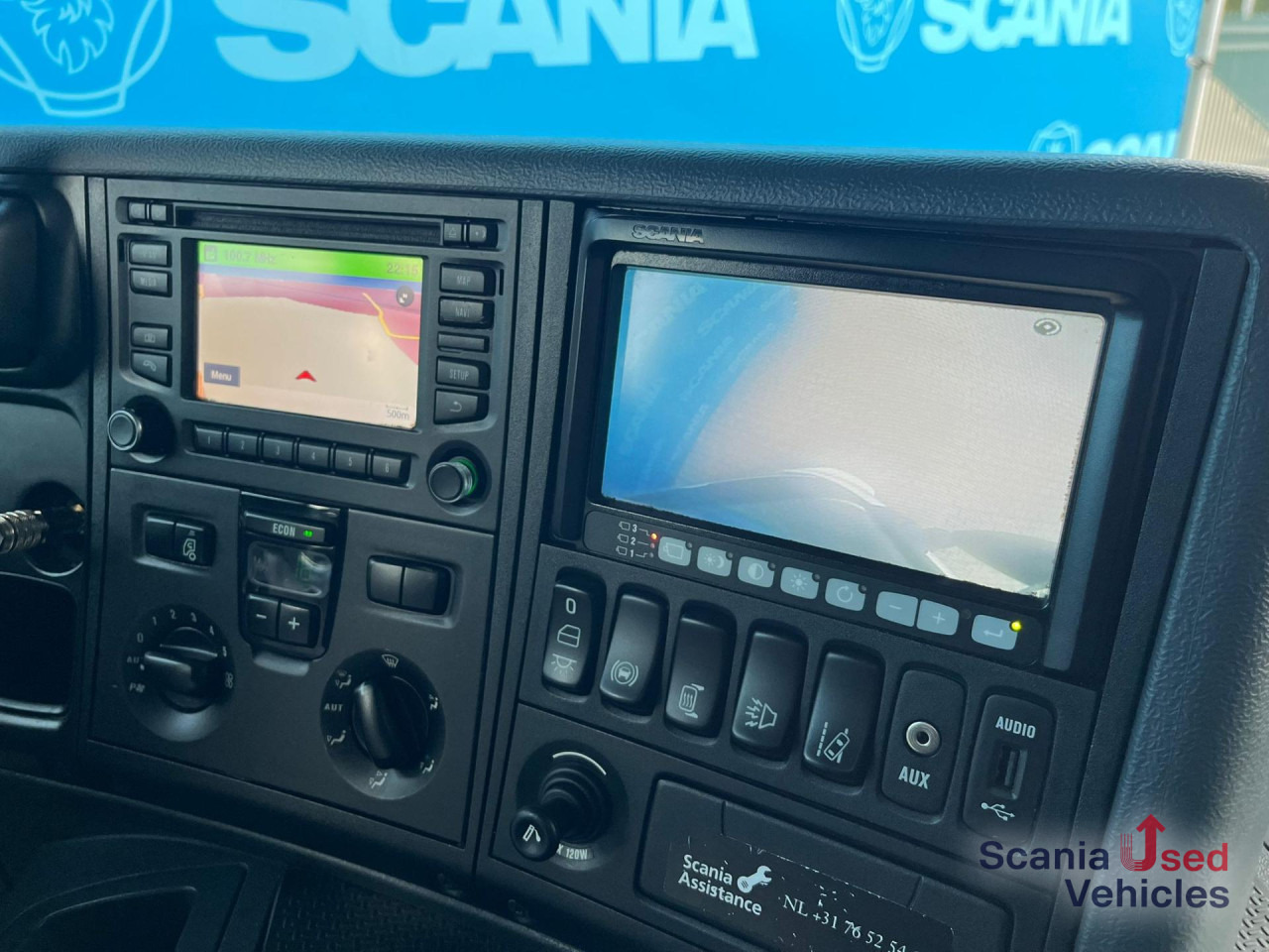 SCANIA P 280 DB4x2MNA TAILLIFT 2T BOX 750x249x230cm - Truk box: gambar 5 SCANIA P 280 DB4x2MNA TAILLIFT 2T BOX 750x249x230cm - Truk box: gambar 5