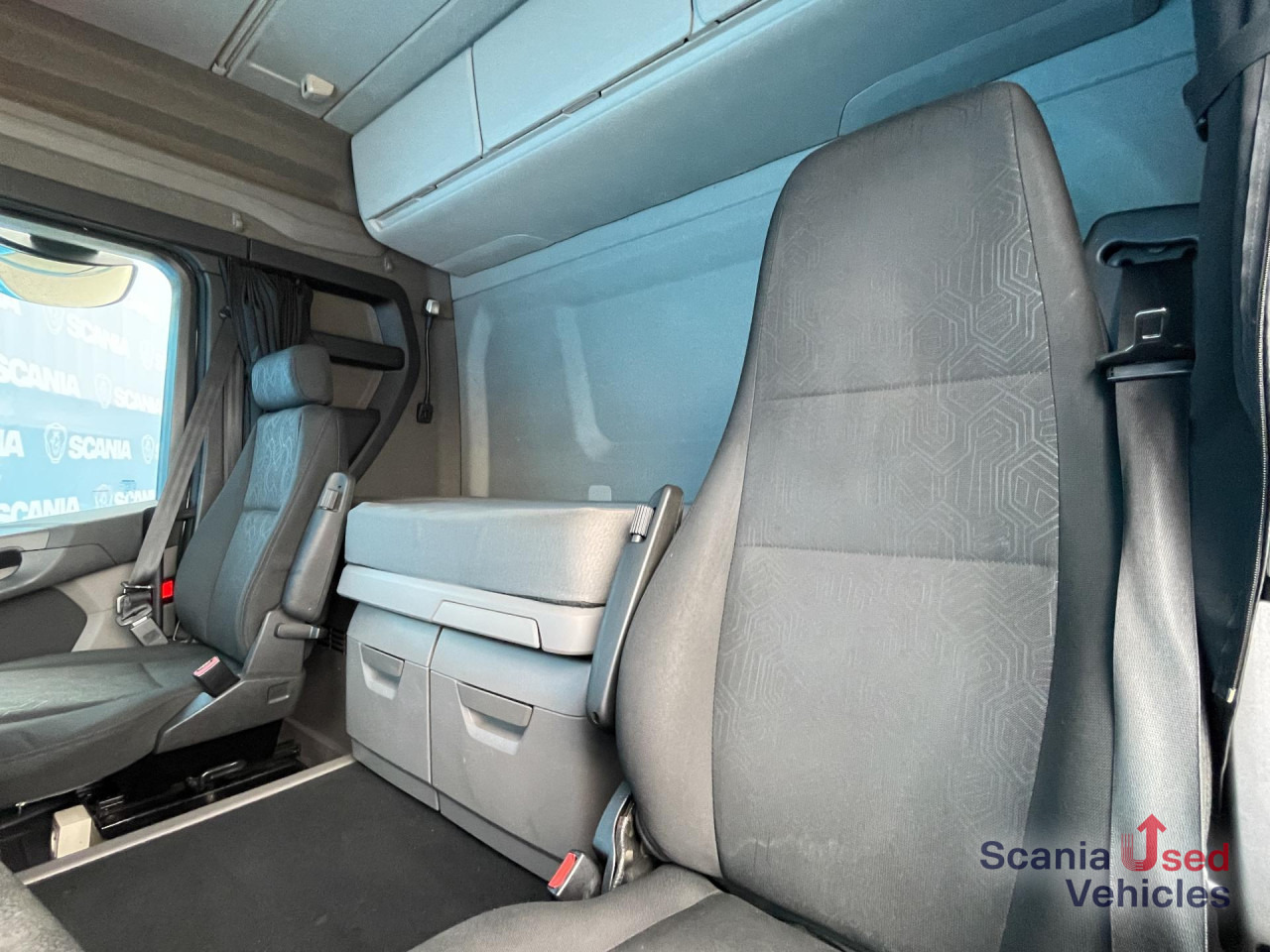 SCANIA R 410 A4x2NA RETARDER ADR FL LED ACC - Tractor head: gambar 5 SCANIA R 410 A4x2NA RETARDER ADR FL LED ACC - Tractor head: gambar 5