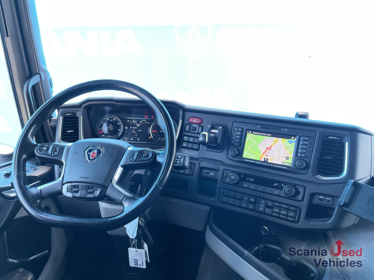SCANIA R 410 A4x2NA RETARDER LED NAVI - Tractor head: gambar 2 SCANIA R 410 A4x2NA RETARDER LED NAVI - Tractor head: gambar 2
