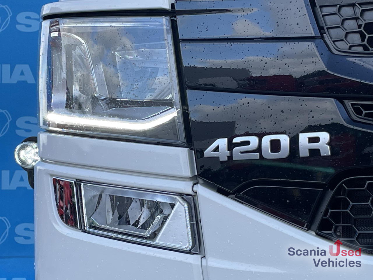 SCANIA R 420 A4x2NA DIFF-L CRB LED NAVI ACC 8T VECTO3 - Tractor head: gambar 2 SCANIA R 420 A4x2NA DIFF-L CRB LED NAVI ACC 8T VECTO3 - Tractor head: gambar 2