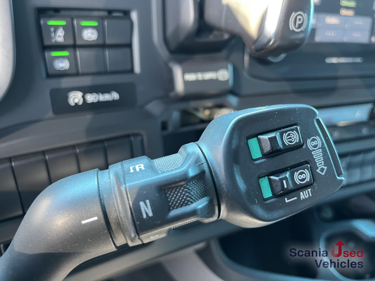 SCANIA R 450 A4x2NA RETARDER 8T DIFF-L SMART2 - Tractor head: gambar 4 SCANIA R 450 A4x2NA RETARDER 8T DIFF-L SMART2 - Tractor head: gambar 4