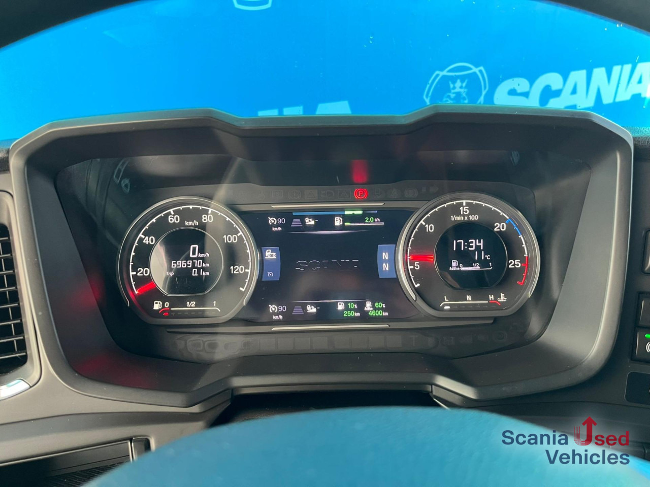 SCANIA R 450 A4x2NA RETARDER 8T DIFF-L SMART2 - Tractor head: gambar 5 SCANIA R 450 A4x2NA RETARDER 8T DIFF-L SMART2 - Tractor head: gambar 5