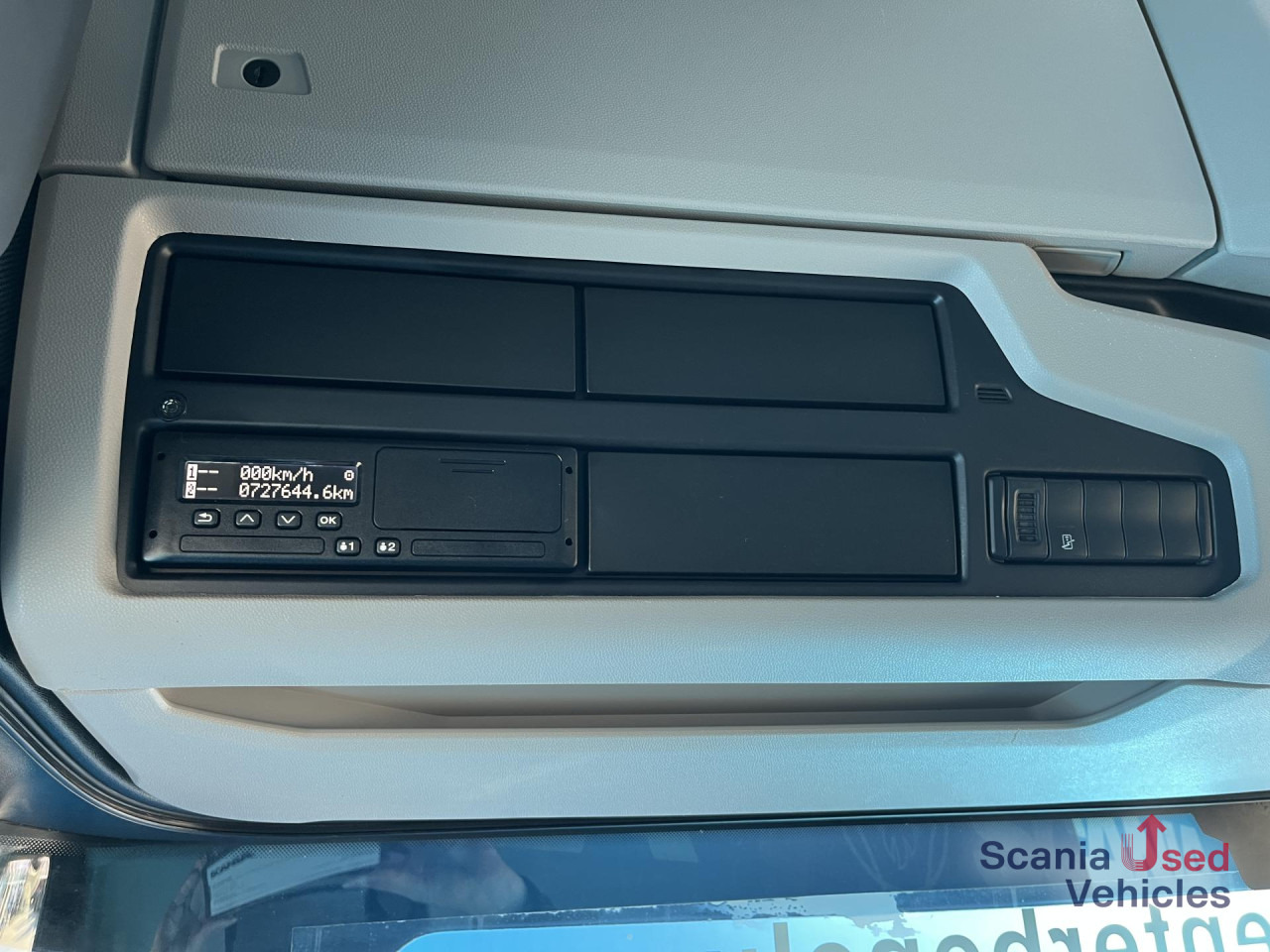 SCANIA R 450 A4x2NA RETARDER 8T DIFF-L SMART2 - Tractor head: gambar 5 SCANIA R 450 A4x2NA RETARDER 8T DIFF-L SMART2 - Tractor head: gambar 5