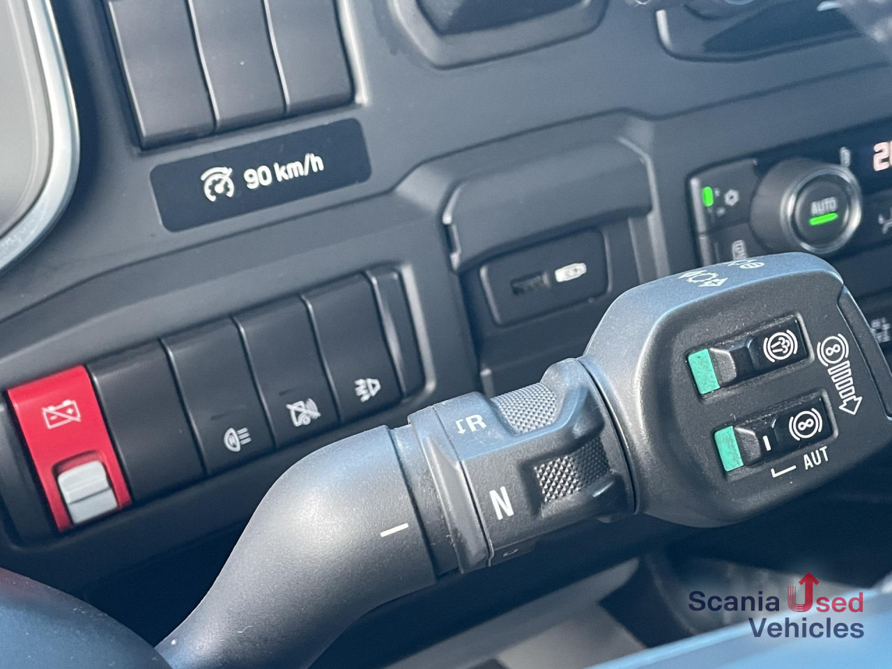 SCANIA R 450 A4x2NA RETARDER LED NAVI PARK AIRCO PTO - Tractor head: gambar 4 SCANIA R 450 A4x2NA RETARDER LED NAVI PARK AIRCO PTO - Tractor head: gambar 4