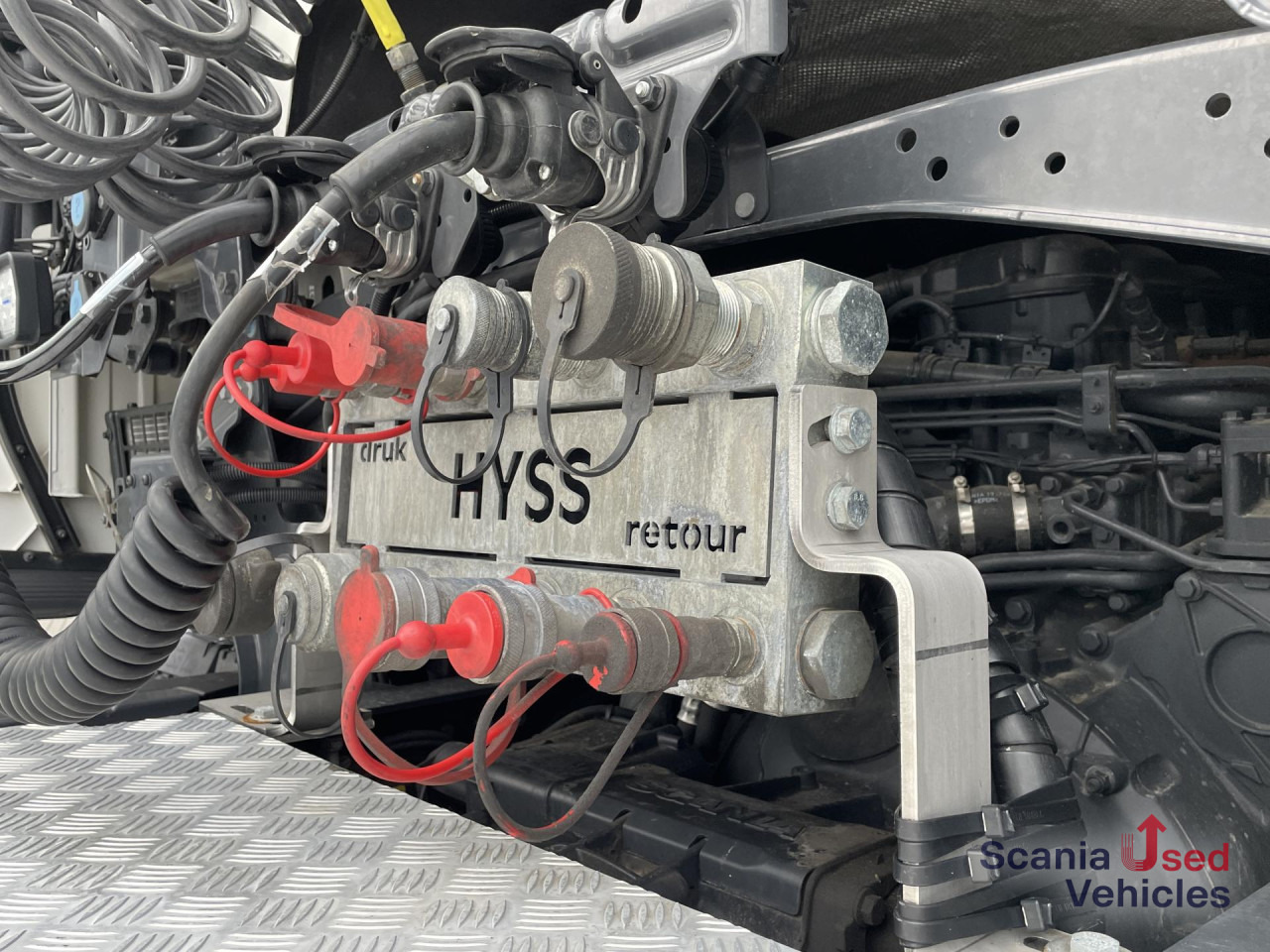 SCANIA R 450 A4x2NB RETARDER DIFF-L FULL AIR HYDRO 8T - Tractor head: gambar 3 SCANIA R 450 A4x2NB RETARDER DIFF-L FULL AIR HYDRO 8T - Tractor head: gambar 3