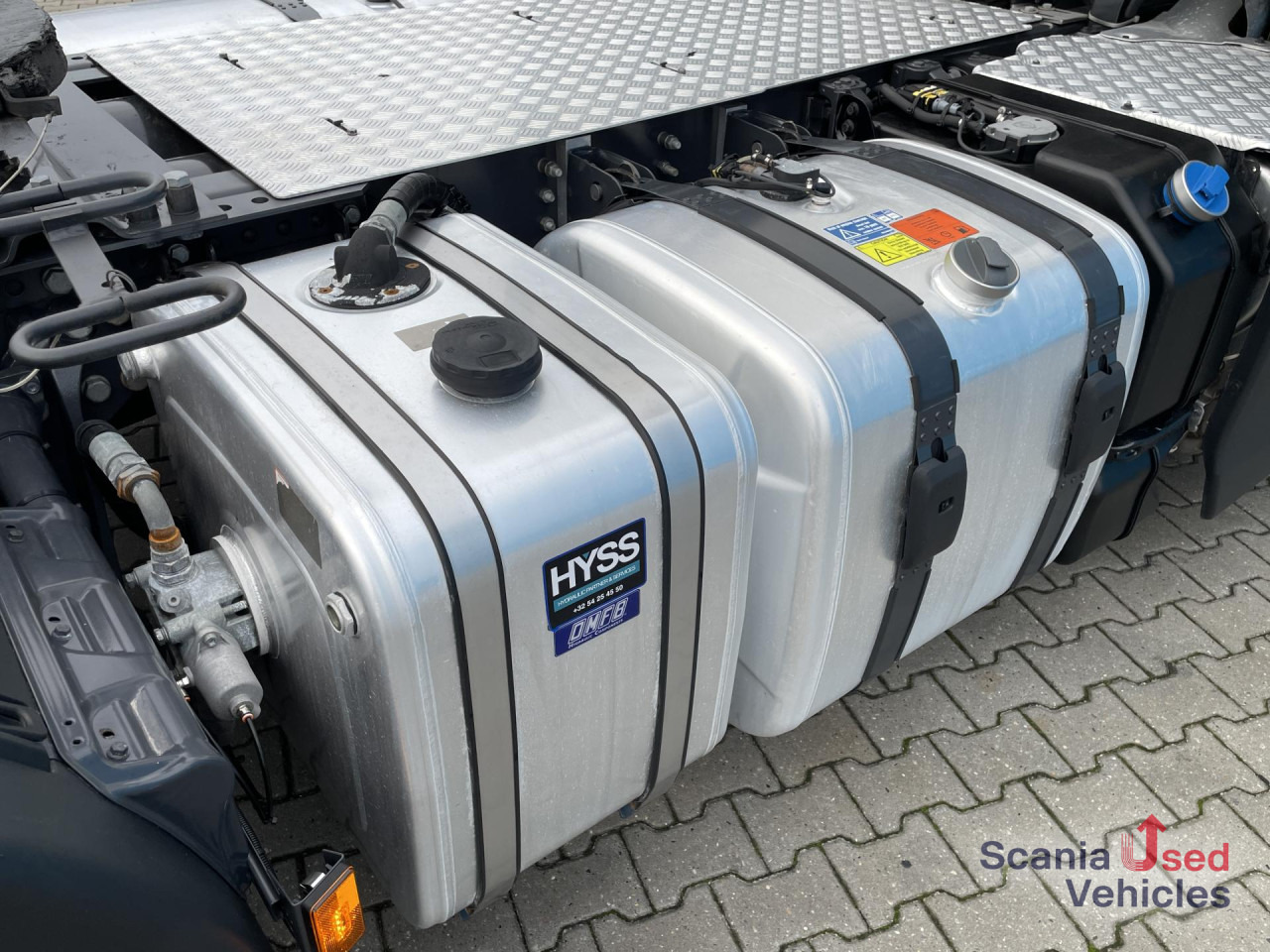 SCANIA R 450 A4x2NB RETARDER DIFF-L FULL AIR HYDRO 8T - Tractor head: gambar 2 SCANIA R 450 A4x2NB RETARDER DIFF-L FULL AIR HYDRO 8T - Tractor head: gambar 2