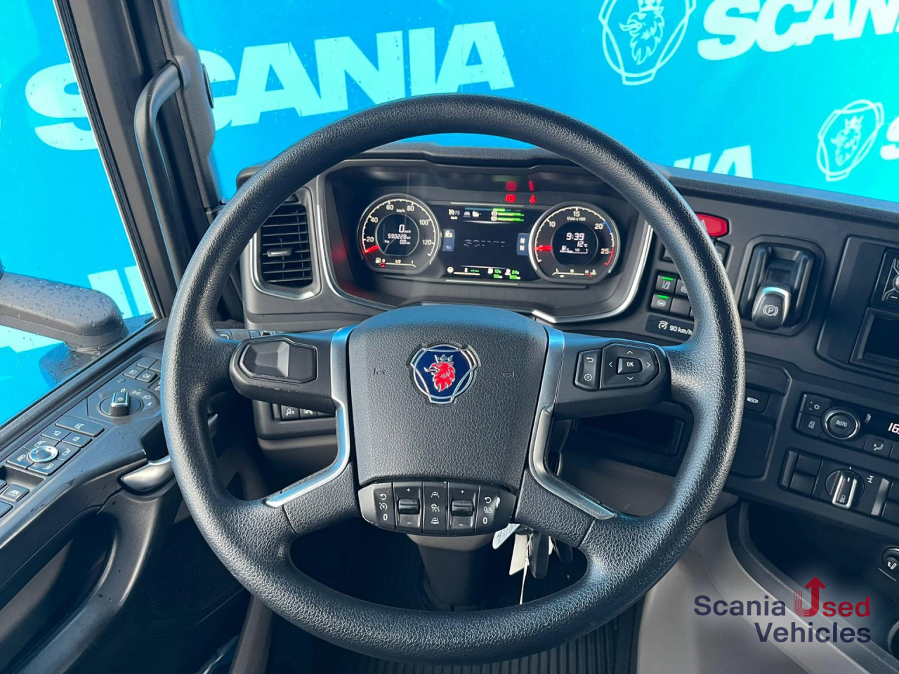 SCANIA R 500 A4x2EB RETARDER MEGA VOLUME P-AIRCO ACC - Tractor head: gambar 4 SCANIA R 500 A4x2EB RETARDER MEGA VOLUME P-AIRCO ACC - Tractor head: gambar 4