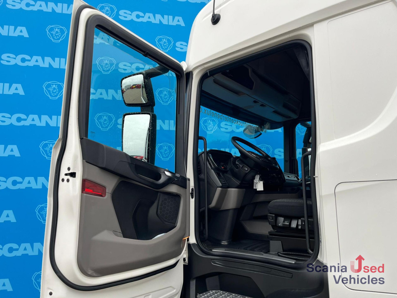 SCANIA R 500 A4x2EB RETARDER MEGA VOLUME P-AIRCO ACC - Tractor head: gambar 2 SCANIA R 500 A4x2EB RETARDER MEGA VOLUME P-AIRCO ACC - Tractor head: gambar 2