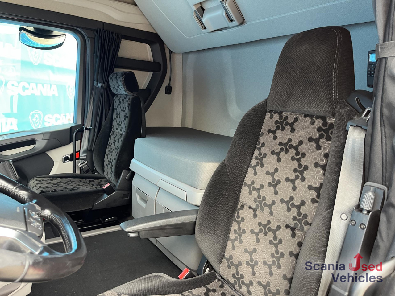 SCANIA R 500 A4x2NA RETARDER LED NAVI PTO - Tractor head: gambar 3 SCANIA R 500 A4x2NA RETARDER LED NAVI PTO - Tractor head: gambar 3