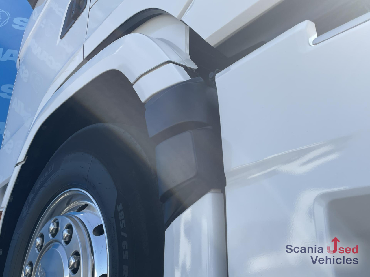 SCANIA S 500 A4x2NB RETARDER DIFF-L PARK AIRCO FULL AIR - Tractor head: gambar 2 SCANIA S 500 A4x2NB RETARDER DIFF-L PARK AIRCO FULL AIR - Tractor head: gambar 2