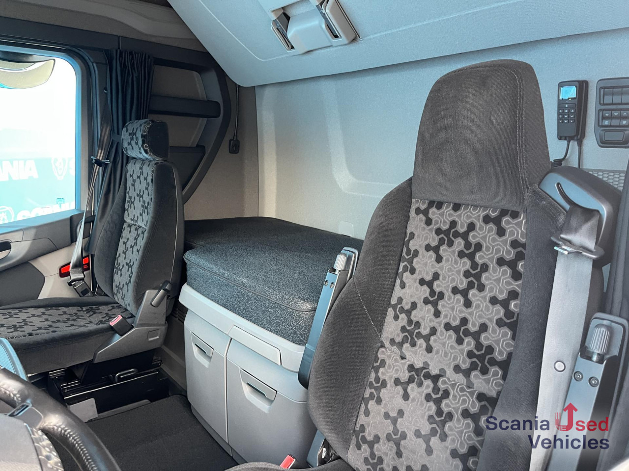 SCANIA S 500 A4x2NB RETARDER FULL AIR P-AIRCO 8T PTO ACC - Tractor head: gambar 5 SCANIA S 500 A4x2NB RETARDER FULL AIR P-AIRCO 8T PTO ACC - Tractor head: gambar 5