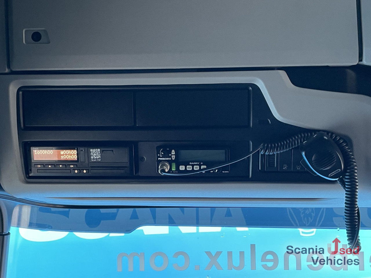 Tractor head SCANIA S 660 A6x2/4NB V8 RETARDER FULL AIR 8T DIFF-L LED: gambar 6